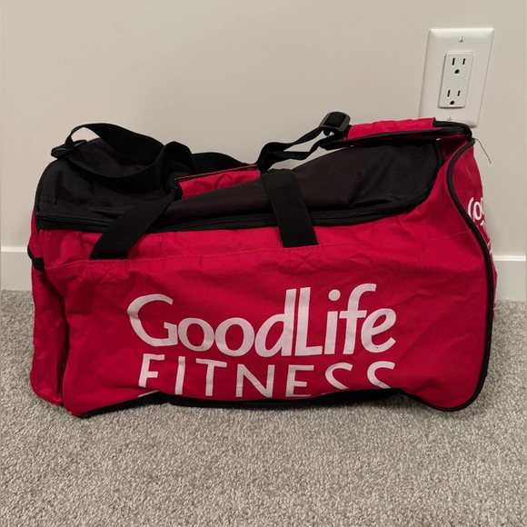 Goodlife Other - GoodLife Fitness Duffle Bag